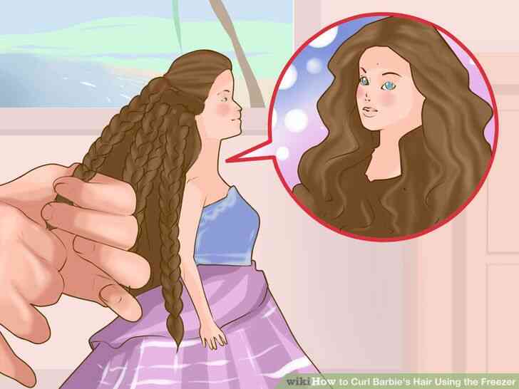Image intitulée Friser les Cheveux de Barbie en Utilisant le Congélateur à l